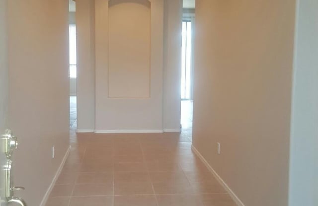 12629 W Hollyhock Drive Gallery 2