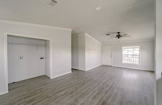 102 Rolling Glen Gallery 3