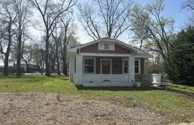 126 66th Place Alley unit: 1 photos photos