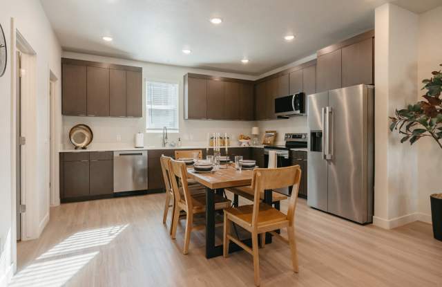 Enduro Townhomes photos photos