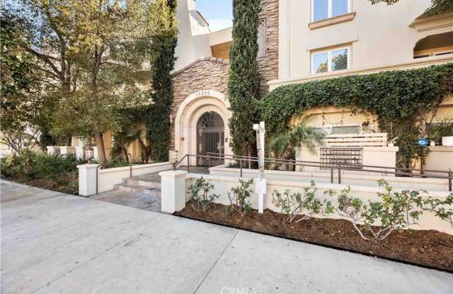 15206 Burbank Boulevard photos photos