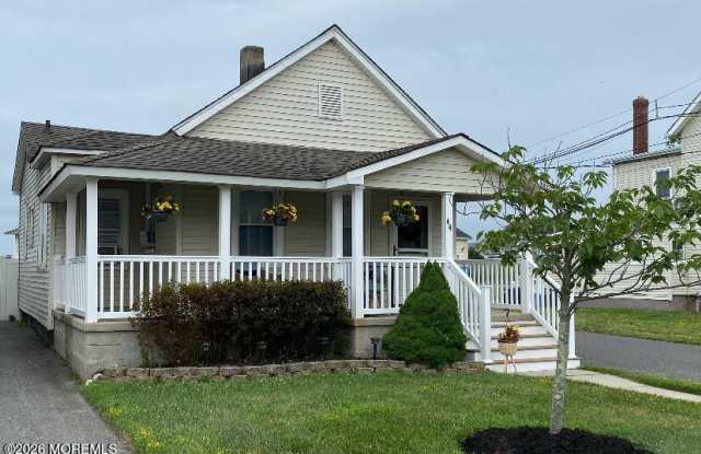 44 Riverdale Avenue photos photos