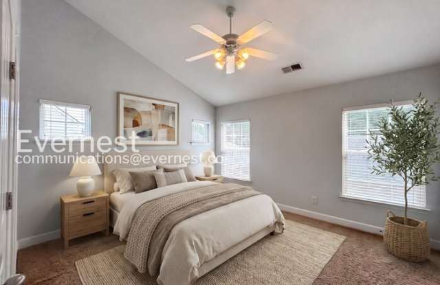 7023 Sunnywood Drive Gallery 2