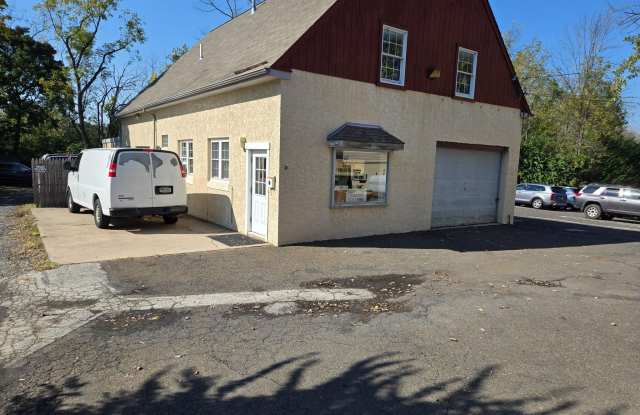 1411 BETHLEHEM Pike Gallery 1
