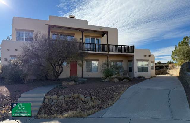 Beautiful 3 Bedroom/2.5 Bathroom Home Located off Roadrunner photos photos