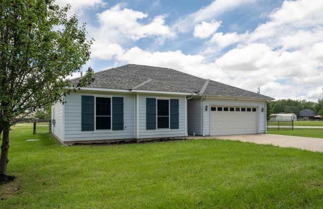 You will love this charming 3 bedroom, 2 bath, move-in ready home! photos photos You will love this charming 3 bedroom, 2 bath, move-in ready home! photos photos