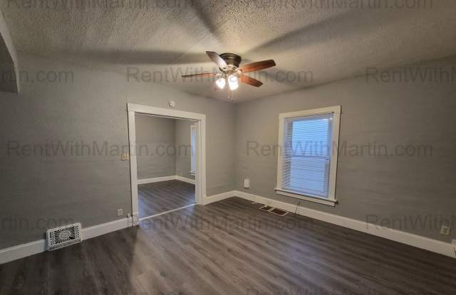 FOR RENT- 1404 W 2nd St *NEWLY REMODELED* PETS OK* Gallery 3