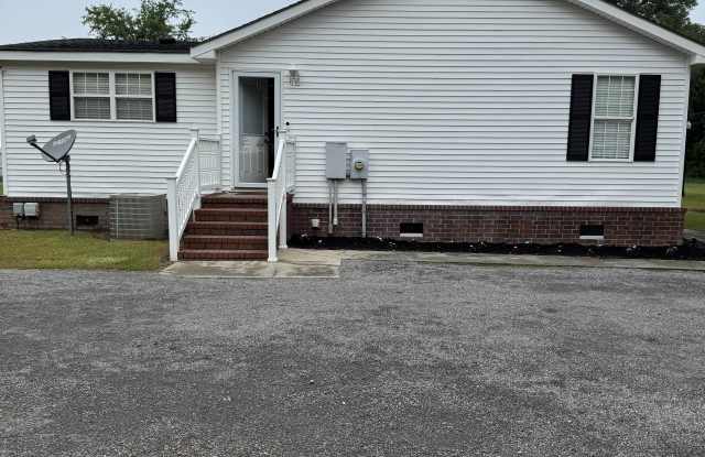 1381 Queenie Rd photos photos