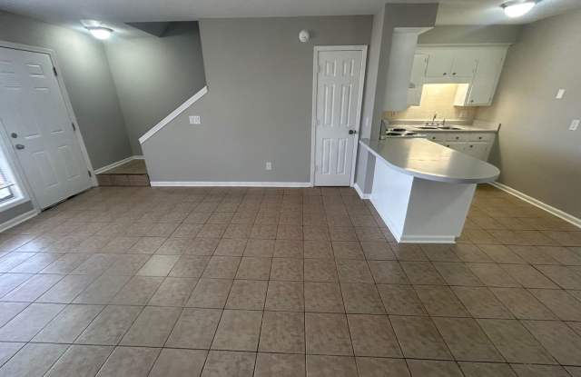 West Columbia Affordable Duplex. $300 Off First Month's Rent Move-In Special! Gallery 3
