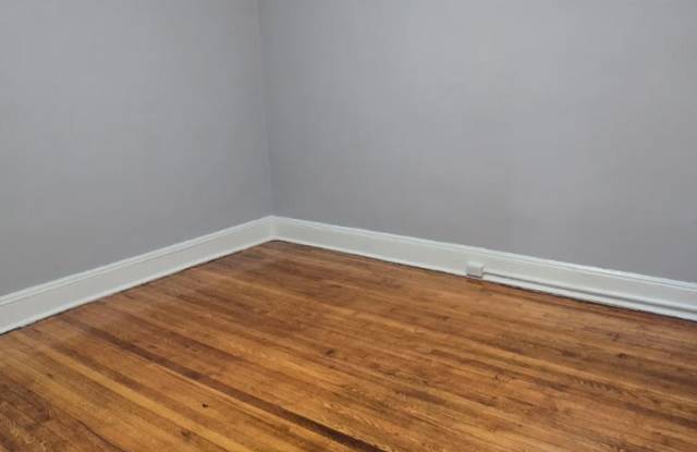 227 N Oraton Pkwy Gallery 3