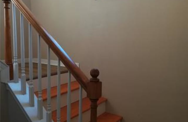 39532 ROCKCREST Lane - 39532 Rockcrest Lane, Wayne County, MI 48168