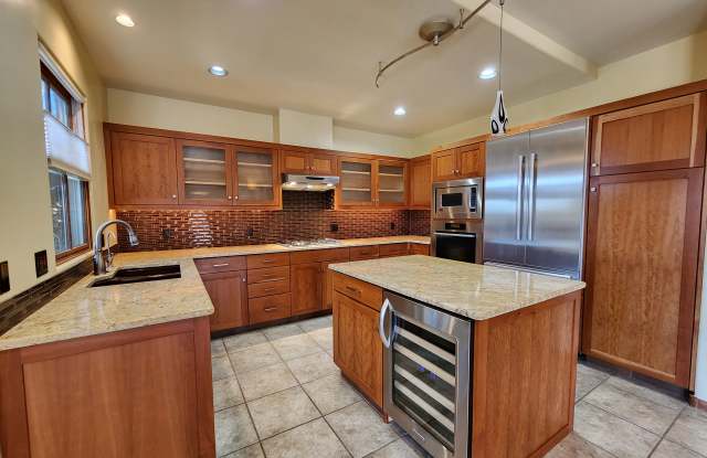 11 Calle Festiva - 11 Calle Festiva, Santa Fe County, NM 87507 11 Calle Festiva - 11 Calle Festiva, Santa Fe County, NM 87507