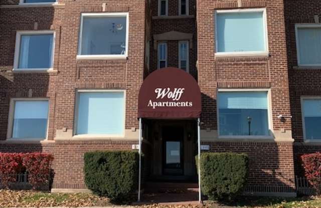 208 15th Street - 305 - 208 15th Street, Racine, WI 53403 208 15th Street - 305 - 208 15th Street, Racine, WI 53403