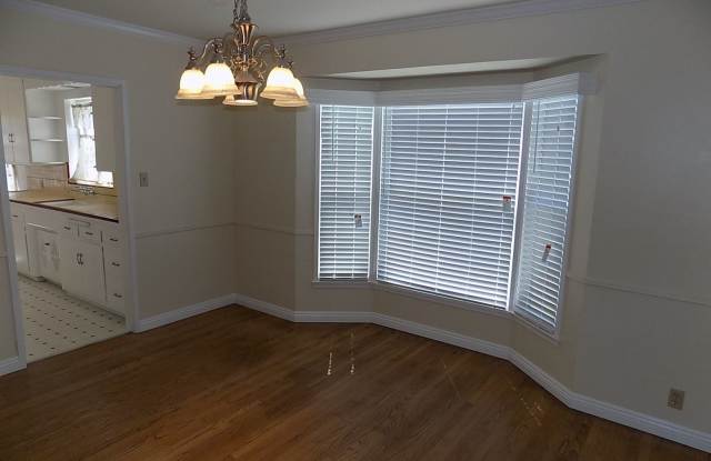 25438 Narbonne Ave Gallery 4