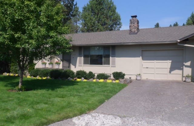 1528 SE Riviera Dr - 1528 SE Riviera Dr, Bend, OR 97702