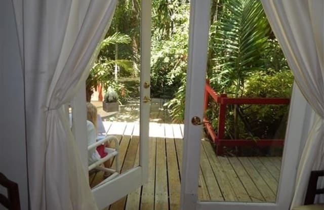 2200 Lazy Ln Gallery 2