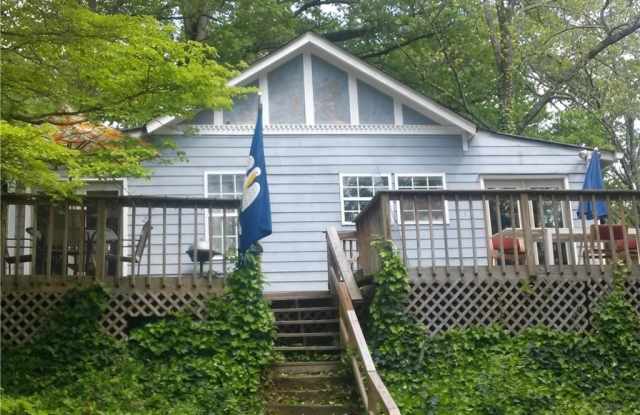27 Lakeview Drive NE photos photos