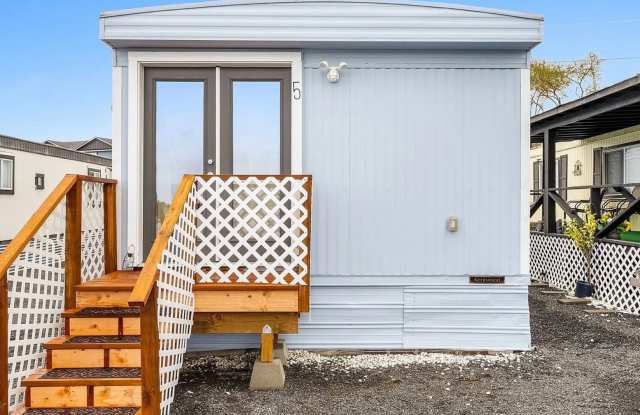 Waterfront Tiny Home for Rent! Fully Furnished. (Unfurnished is an option) photos photos