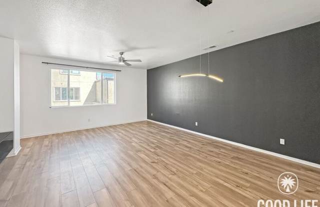 5215 Surfwalk Way Gallery 2