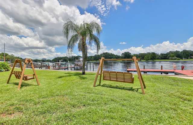 2424 W TAMPA BAY BOULEVARD photos photos