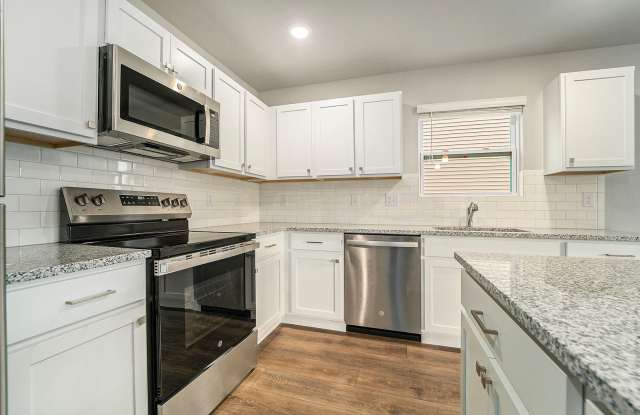 1 Month FREE Rent! Applied to Your First Full Month. Terms & Conditions Apply. Gallery 3