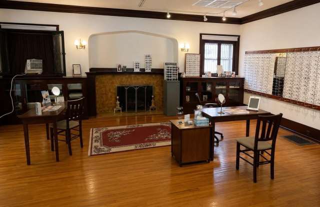 902 W Wayne Street Gallery 4
