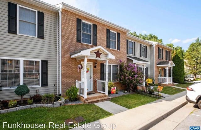 109 C 12th Street - 109 12th St, Grottoes, VA 24441