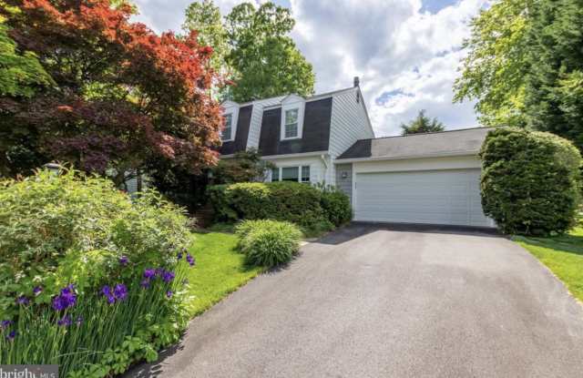 4810 Tabard Place Gallery 2