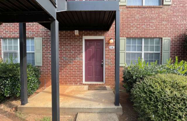 PRE-LEASING FOR AUGUST 2025! 1/2 OFF SECURITY DEPOSIT SPECIAL! Save $750 up front! photos photos