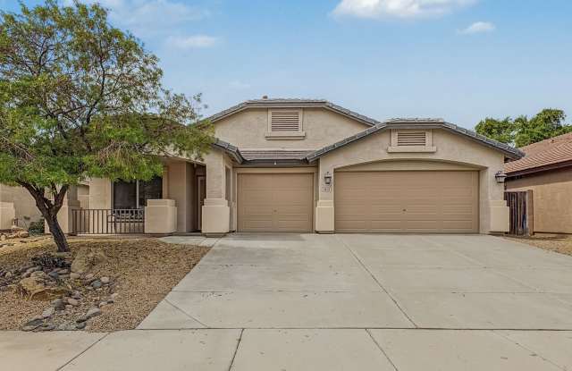 4 Bedroom Home with Solar! Private Pool and Landscaping Included! Gallery 1