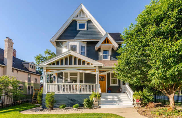 3567 Howard Street photos photos