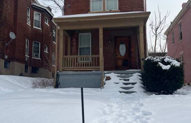 2 bedroom, plus bonus room! photos photos