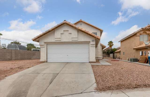 Spacious 4-Bedroom Home on Oversized Lot – No HOA! photos photos