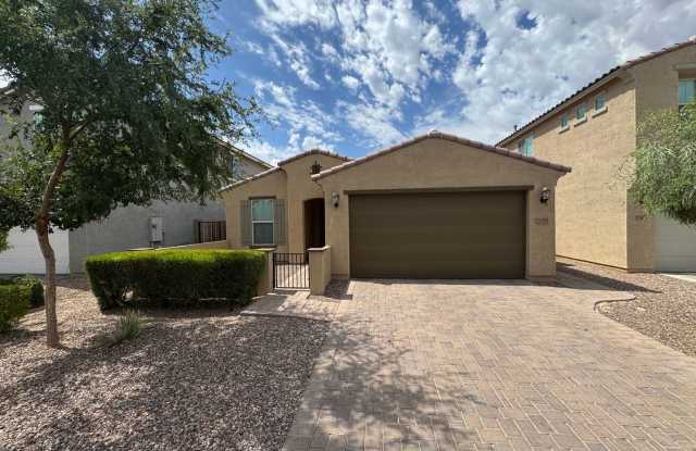 4 Bedroom - 2 Bath - 1760 Sq. Ft - Beautiful New Built Home - Glendale Gallery 1