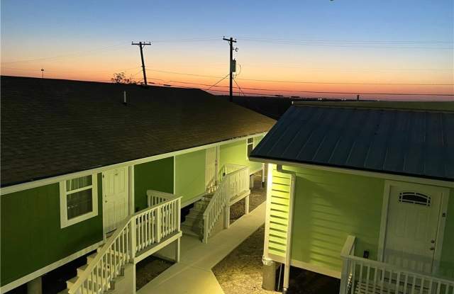 868 Gonzales Street unit: 5 photos photos