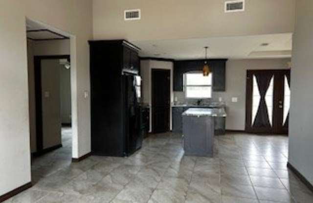 3445 Kayleigh Gallery 4