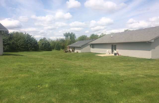 3 Bedroom Home for rent in Newton, IA Gallery 3