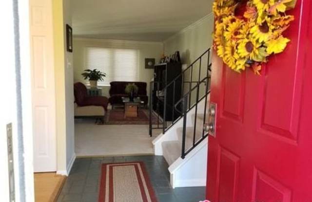 3226 Holly Berry Court Gallery 2