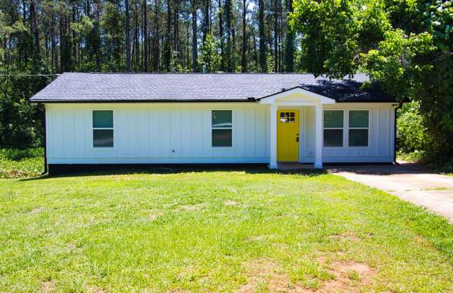 Available Now! Newly Renovated Ranch! 3 Bedroom 2 Bathroom photos photos