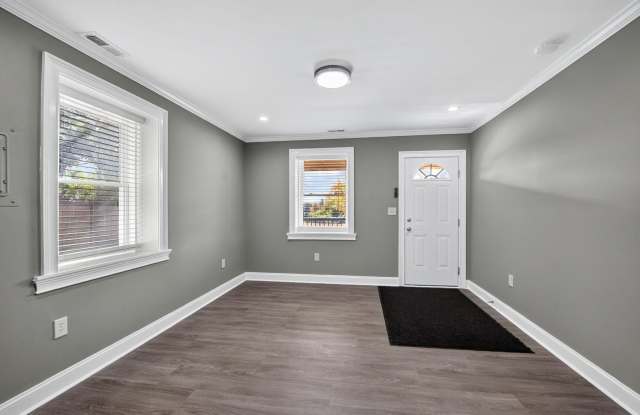 Inviting  Updated 2BR Home in Raleigh’s South Park photos photos