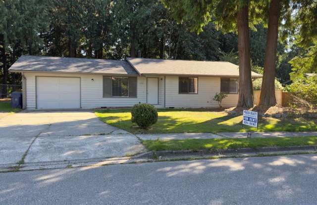 3 bedroom 1 bathroom in Mount Vernon - 2106 Woodridge Avenue, Mount Vernon, WA 98273