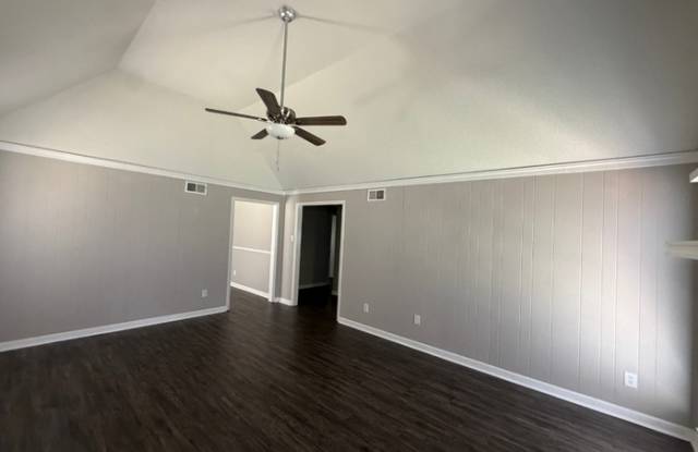 7028 Rose Trail Drive Gallery 3