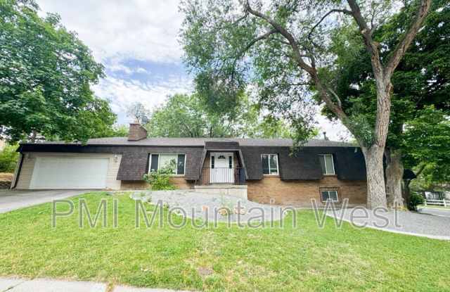 2616 E Towne Drive photos photos