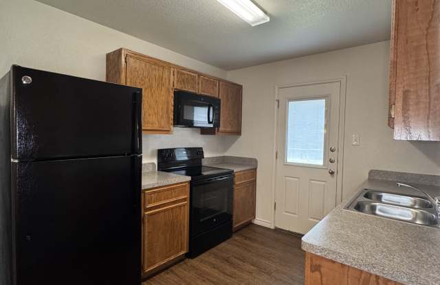 1521 Justin Loop Gallery 4