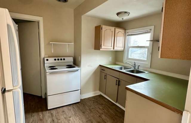 1 bedroom in North Spokane! - 613 West Knox Avenue, Spokane, WA 99205