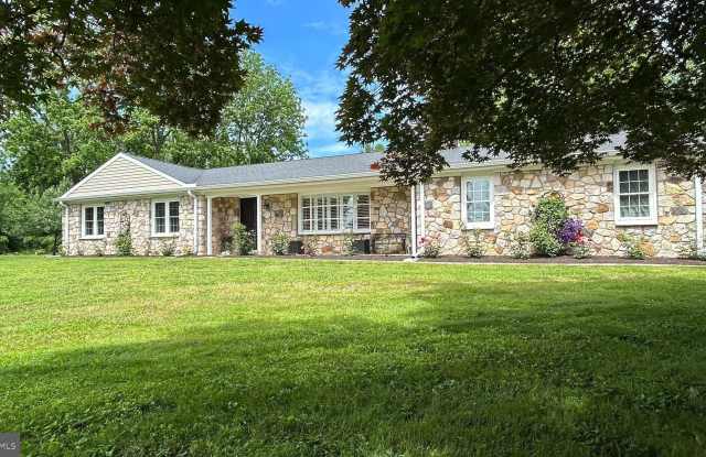 541 CHEYNEY Road photos photos
