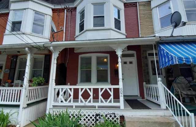 607 Janet Ave Gallery 2