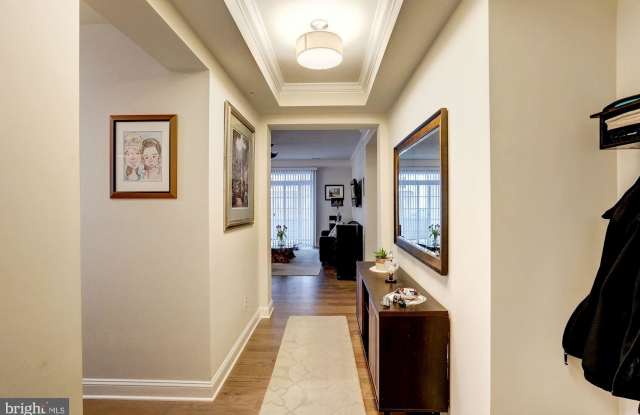 21025 ROCKY KNOLL SQUARE Gallery 3