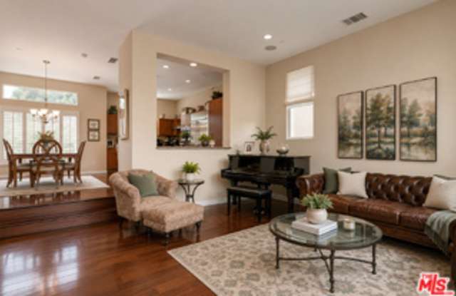 13023 Bluff Creek Drive Gallery 3