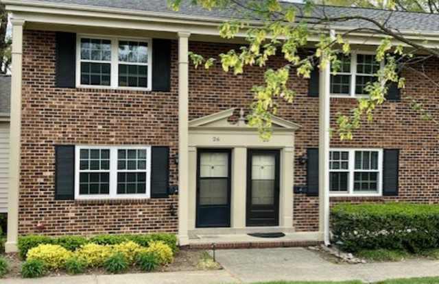 1002 Willow Dr photos photos